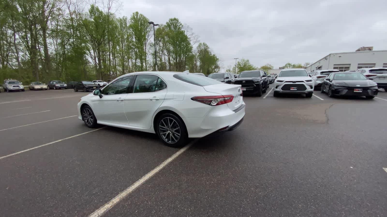 Thumbnail: 2024 Toyota Camry - 11