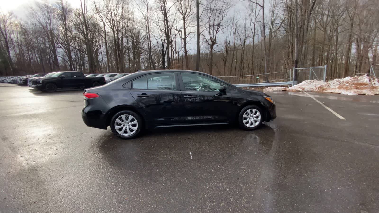 Thumbnail: 2024 Toyota Corolla - 16