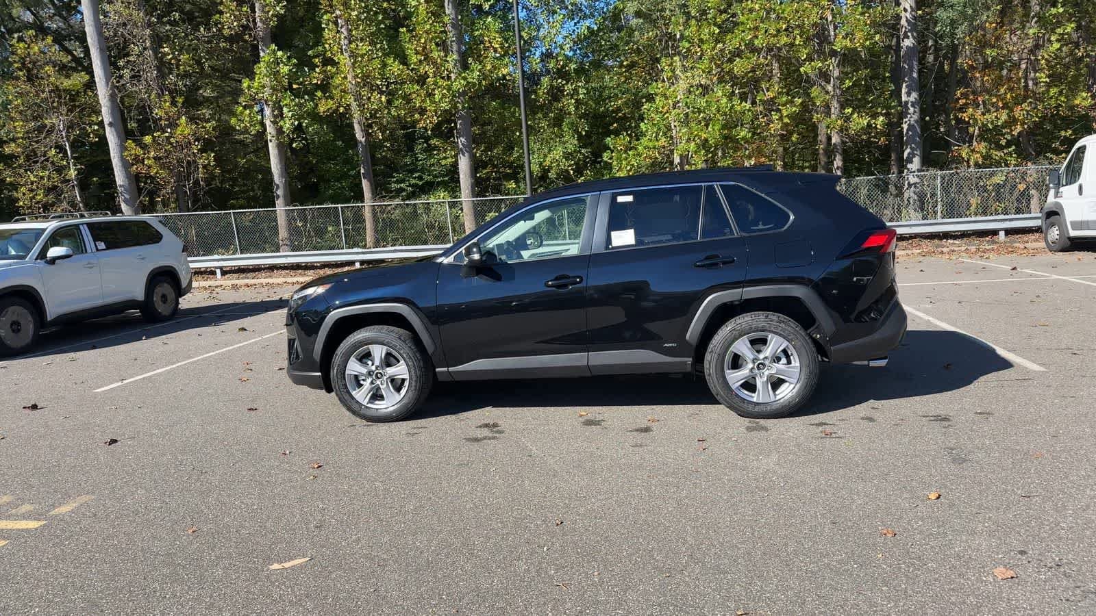 Thumbnail: 2025 Toyota RAV4 - 6