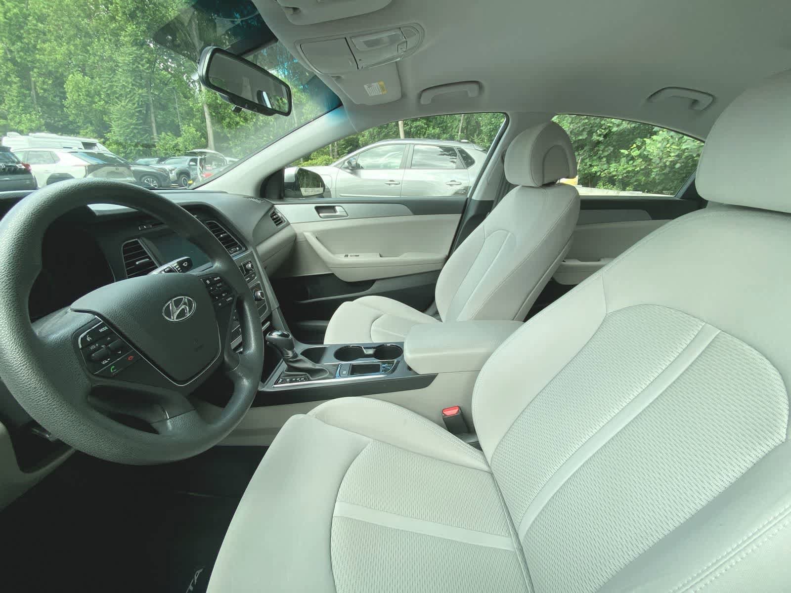 Thumbnail: 2017 Hyundai Sonata - 8