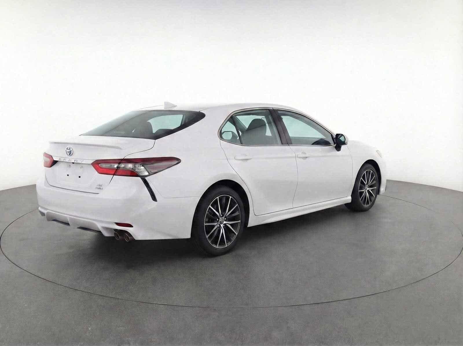 Thumbnail: 2023 Toyota Camry - 5