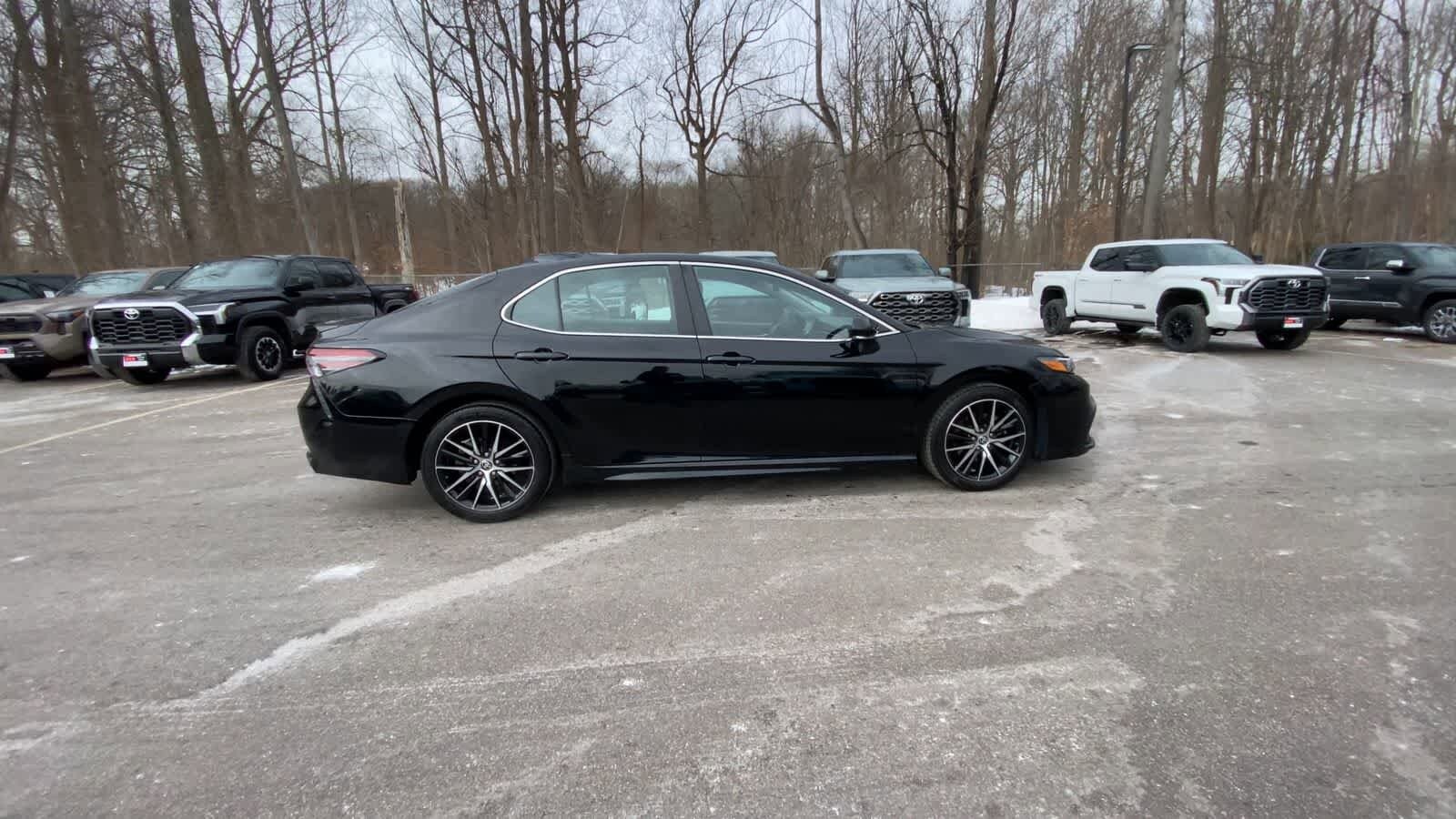 Thumbnail: 2023 Toyota Camry - 12