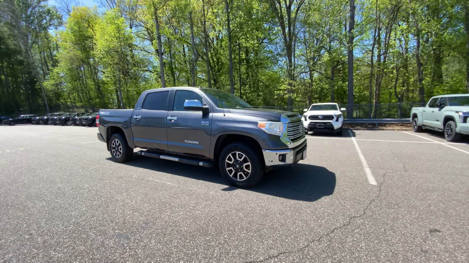 Thumbnail: 2017 Toyota Tundra - 2