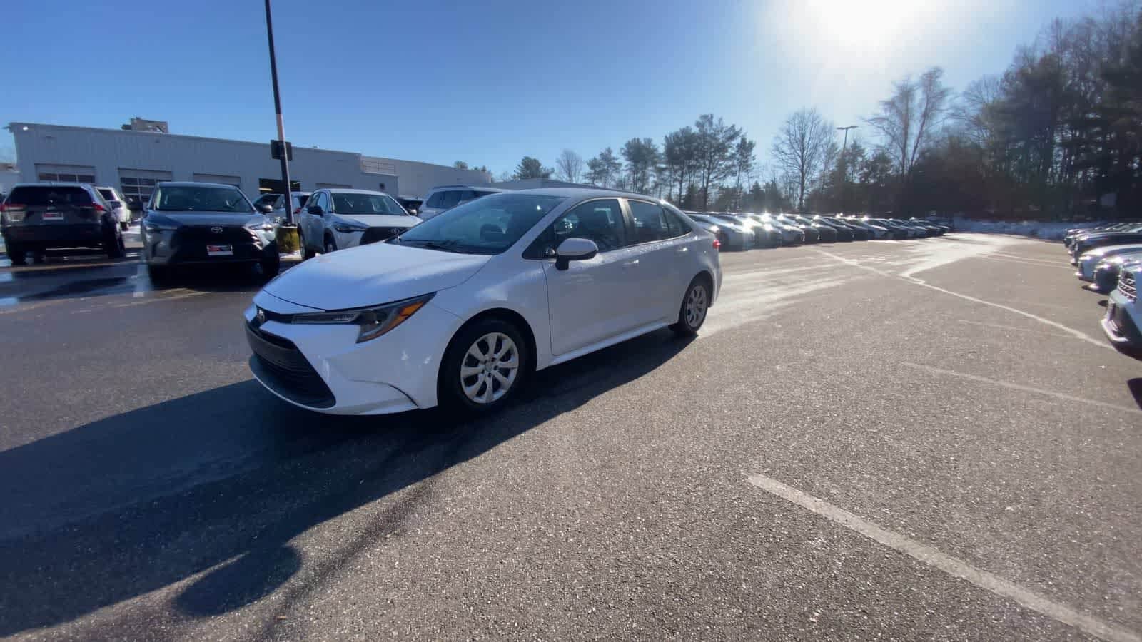 Thumbnail: 2024 Toyota Corolla - 11