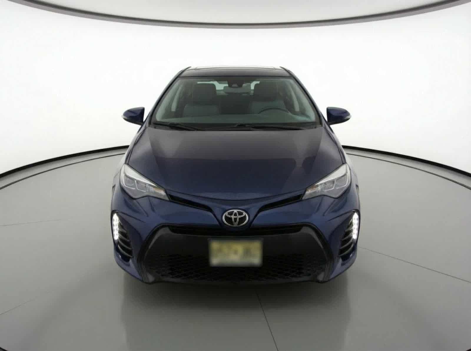 Thumbnail: 2017 Toyota Corolla - 3