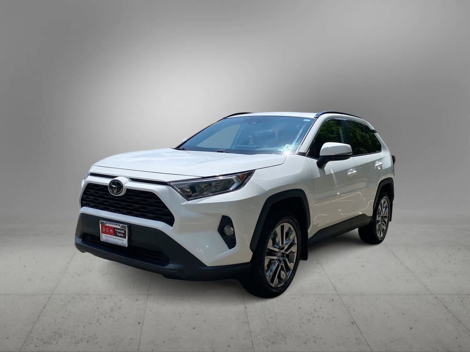 Thumbnail: 2020 Toyota RAV4 - 1
