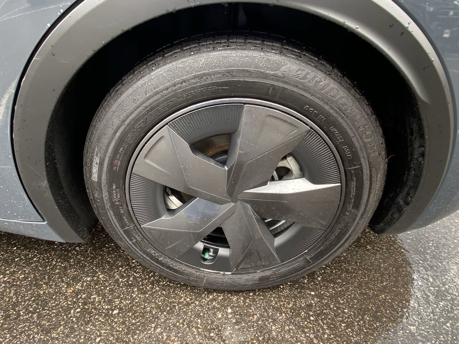 Thumbnail: 2025 Toyota Prius - 12