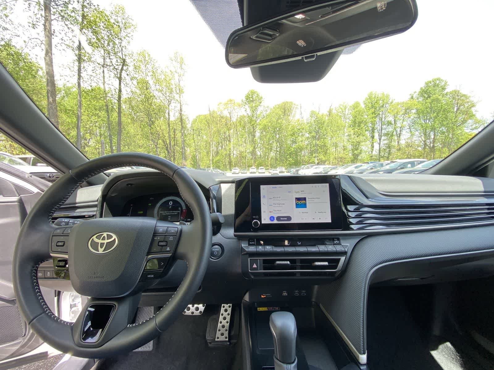 Thumbnail: 2025 Toyota Camry - 18