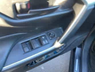 Thumbnail: 2020 Toyota RAV4 - 24