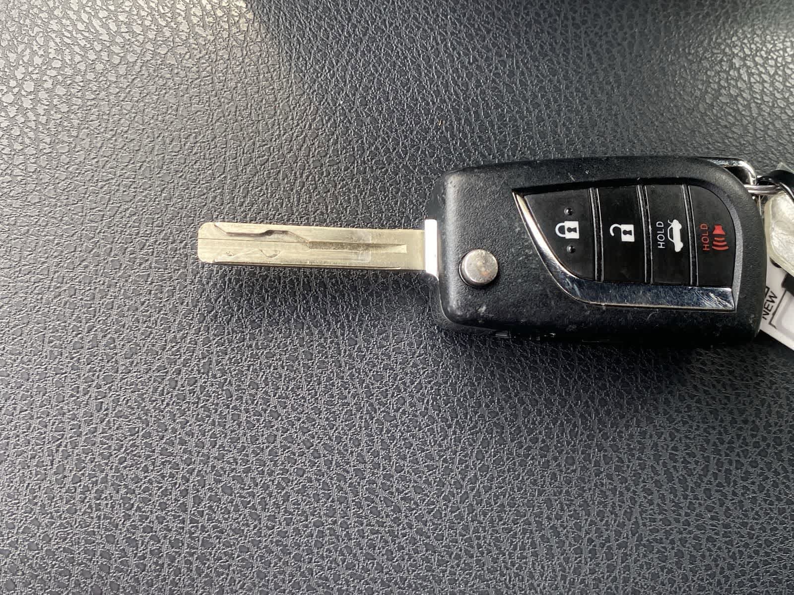 Thumbnail: 2023 Toyota Camry - 30