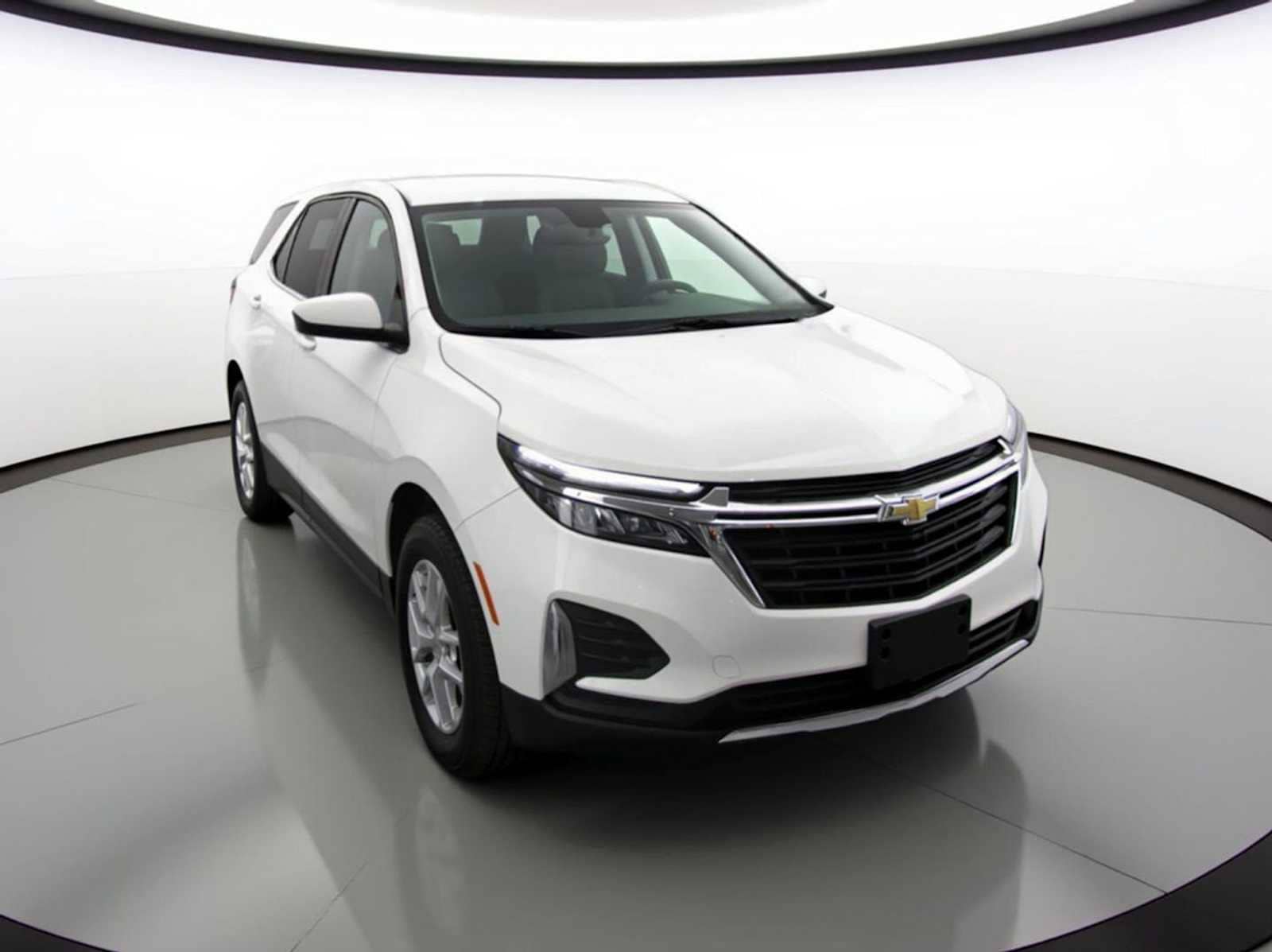 Thumbnail: 2022 Chevrolet Equinox - 3
