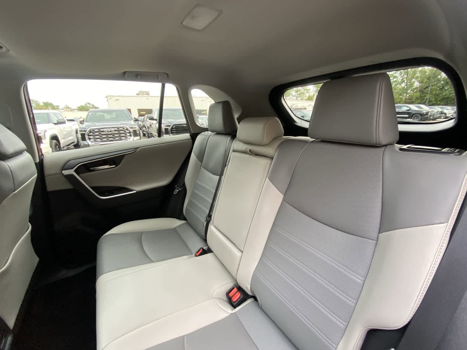 Thumbnail: 2024 Toyota RAV4 - 23