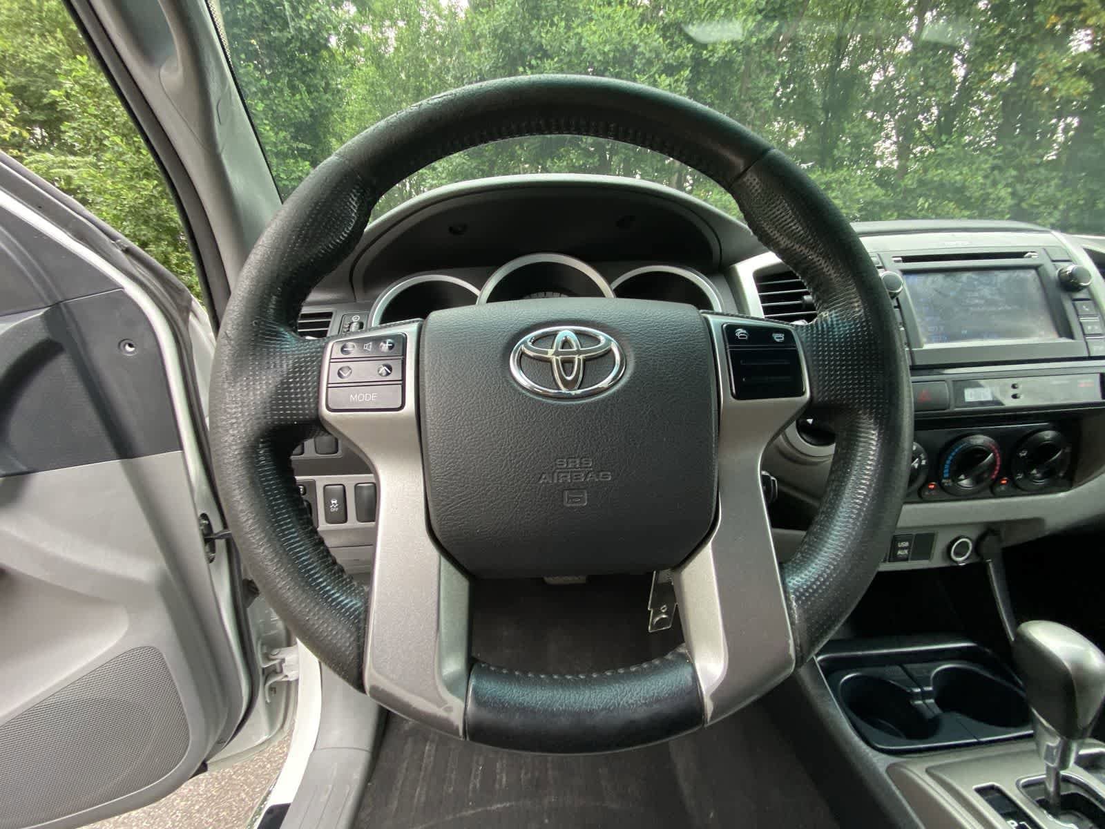 Thumbnail: 2013 Toyota Tacoma - 25