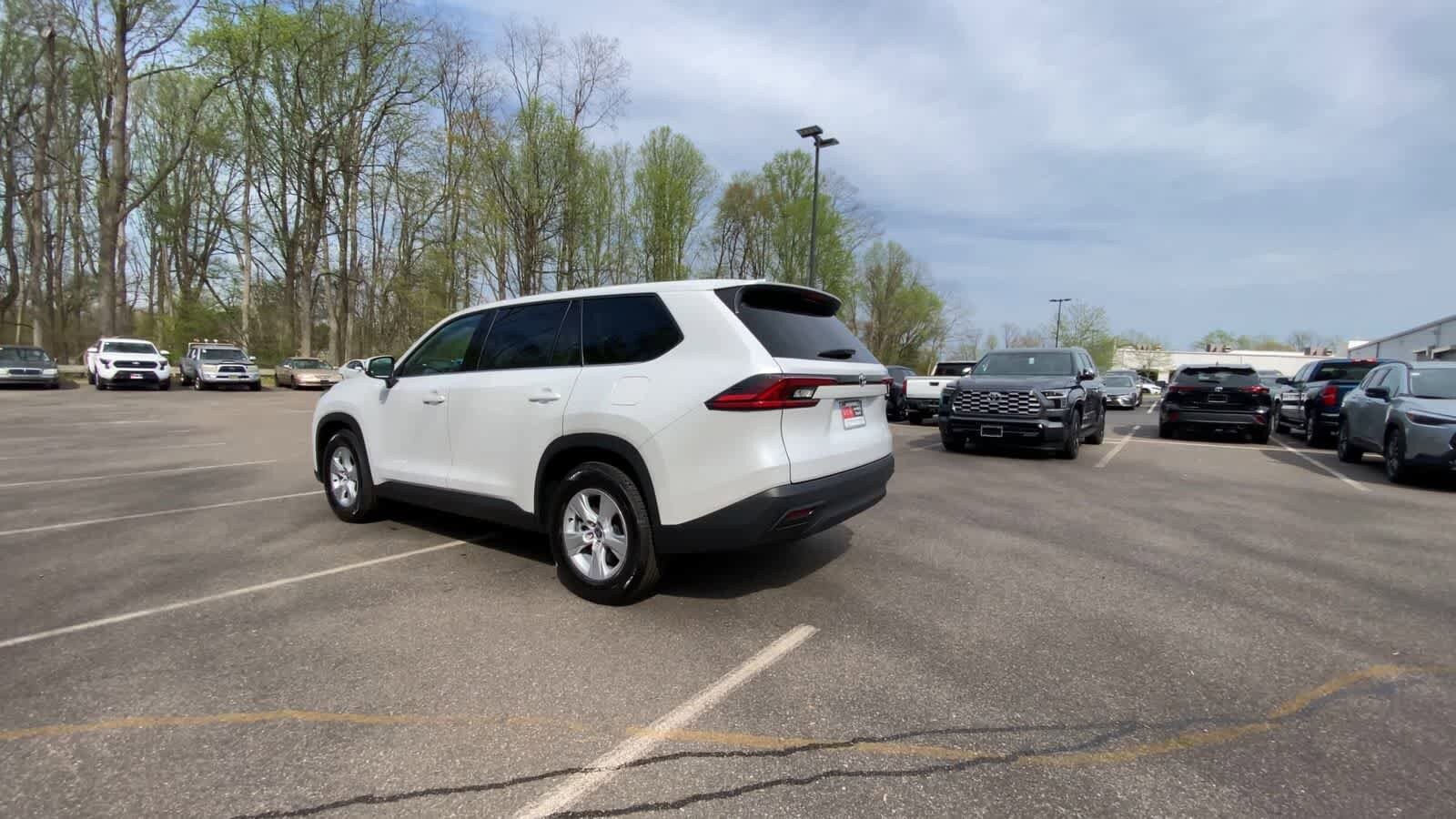 Thumbnail: 2025 Toyota Grand Highlander - 10