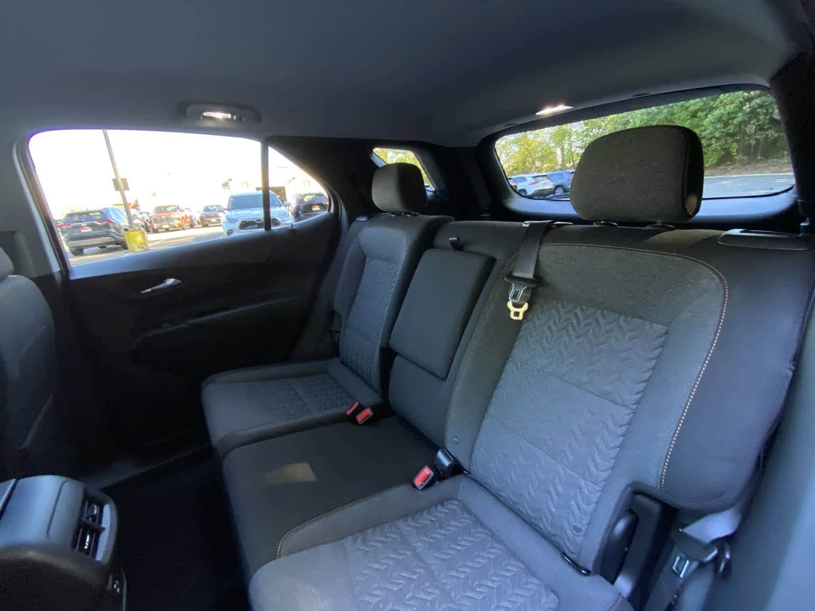 Thumbnail: 2022 Chevrolet Equinox - 22