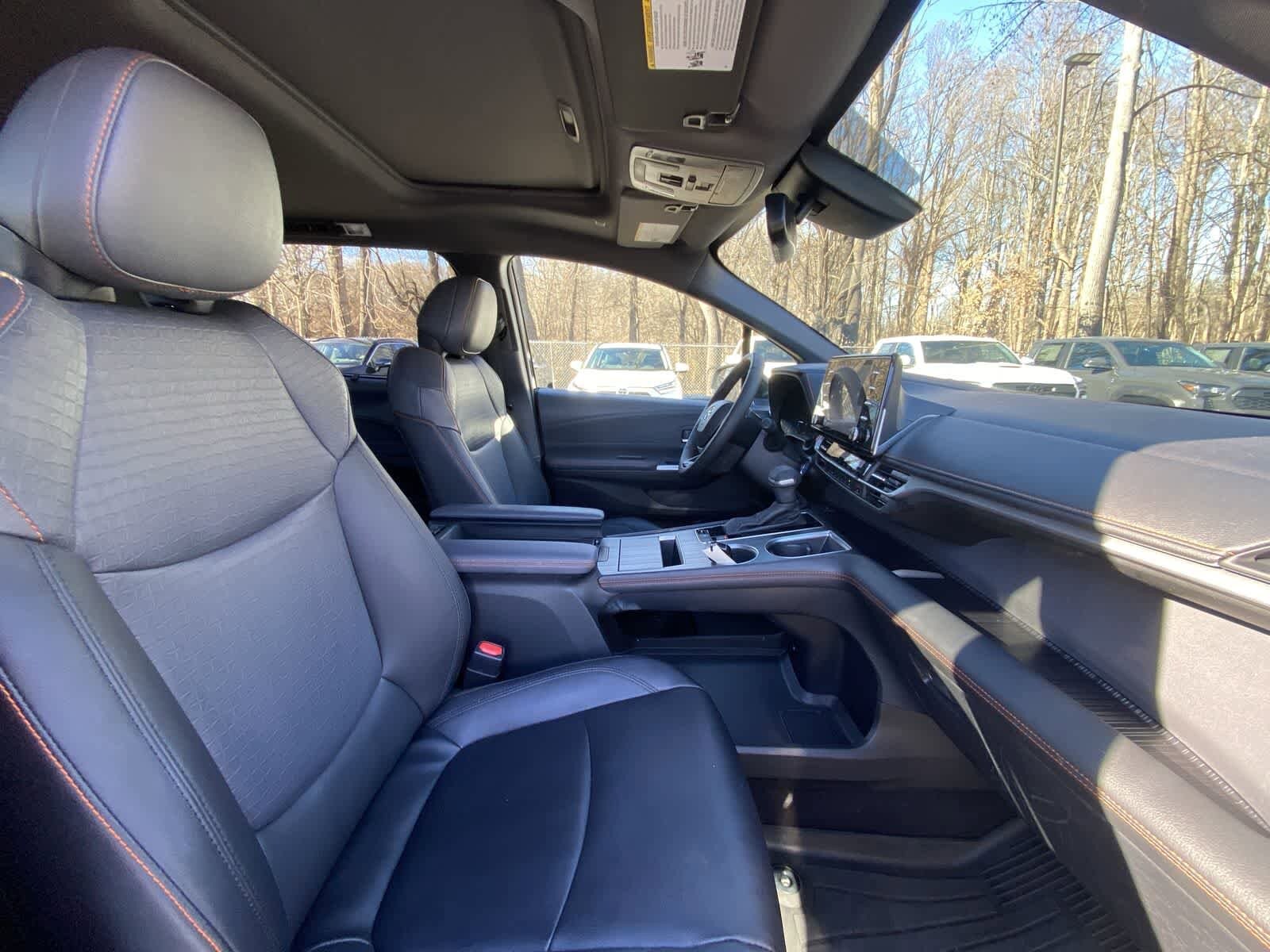 Thumbnail: 2023 Toyota Sienna - 24