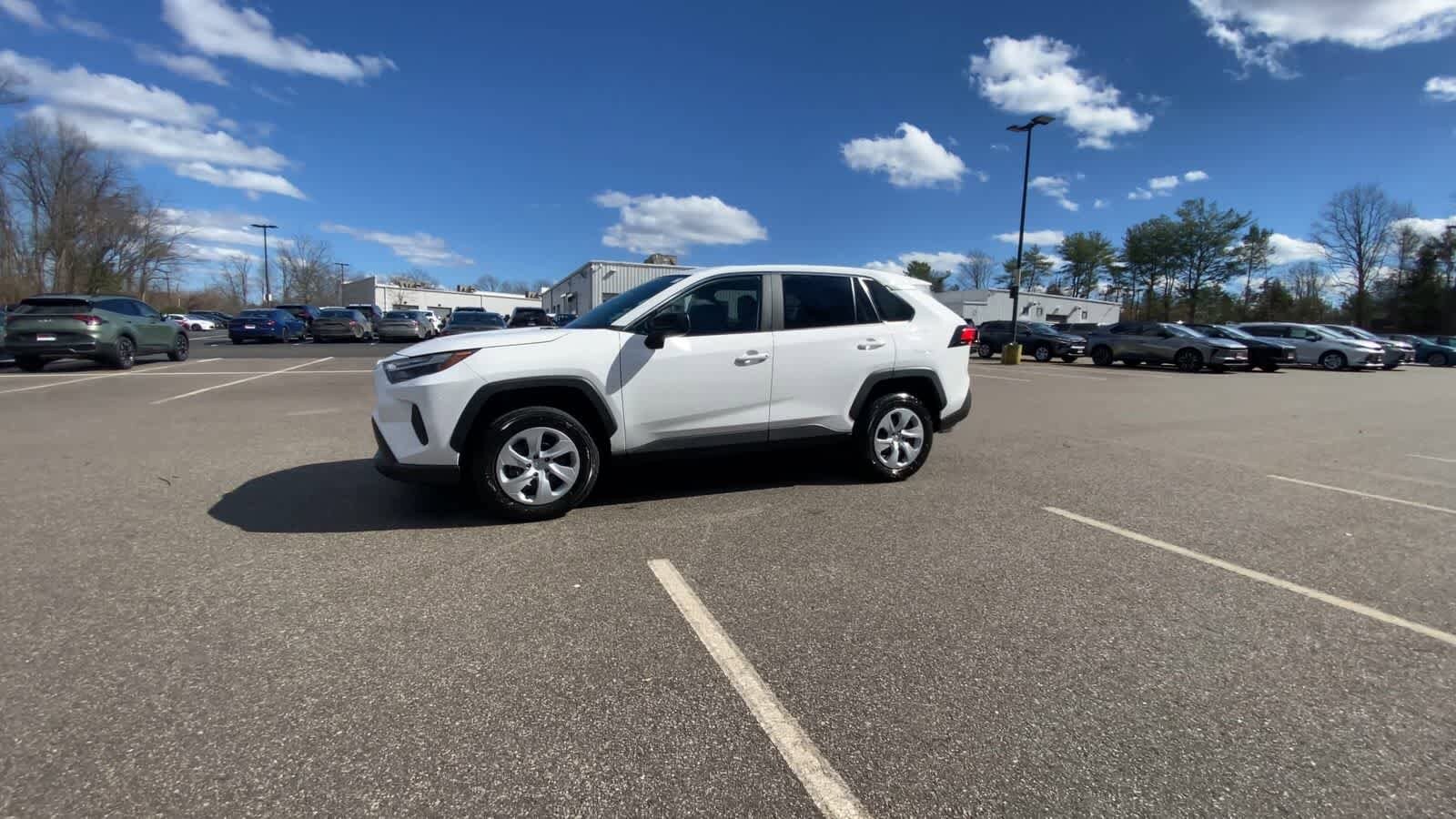 Thumbnail: 2025 Toyota RAV4 - 9