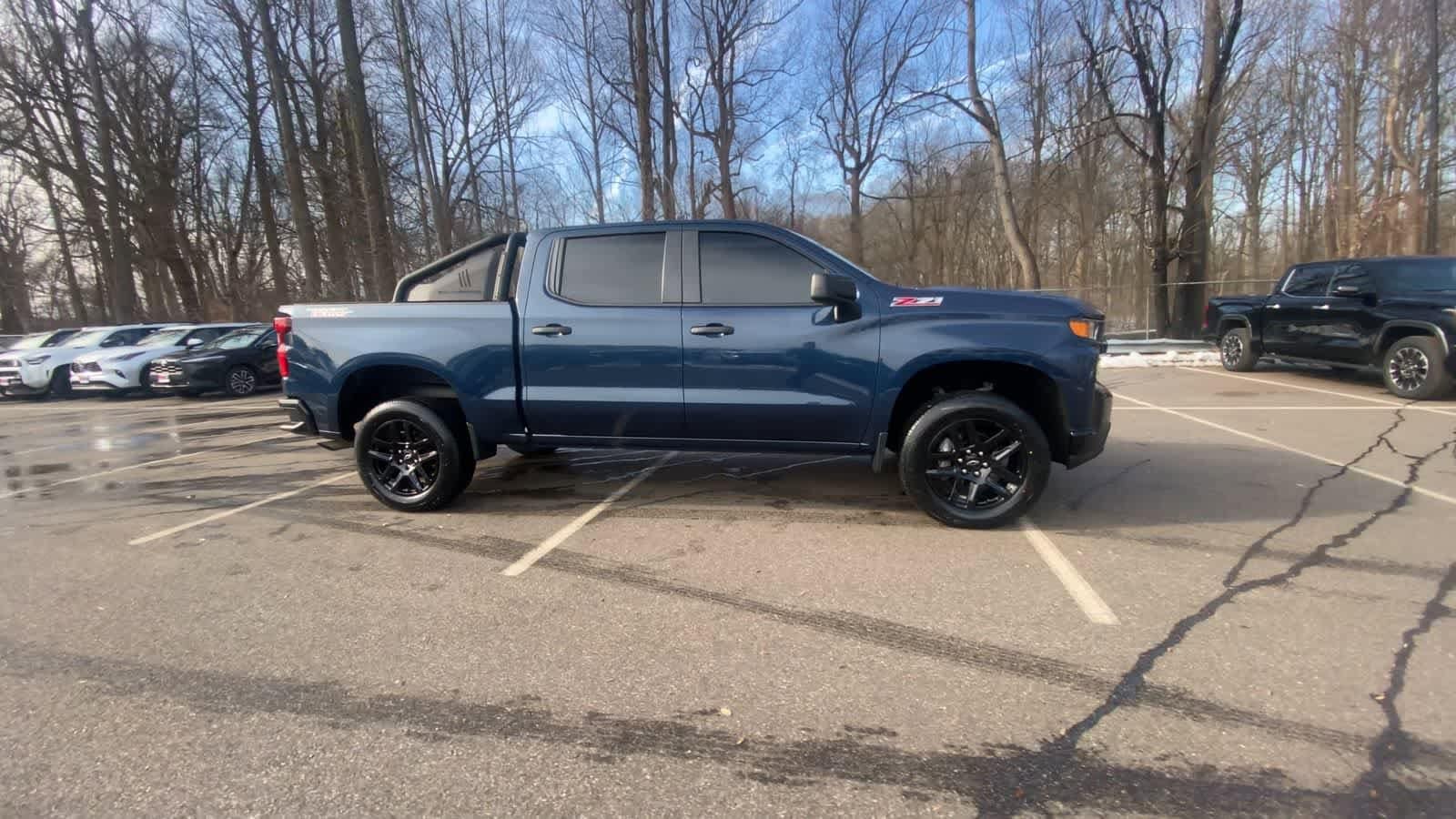 Thumbnail: 2022 Chevrolet Silverado 1500 - 3