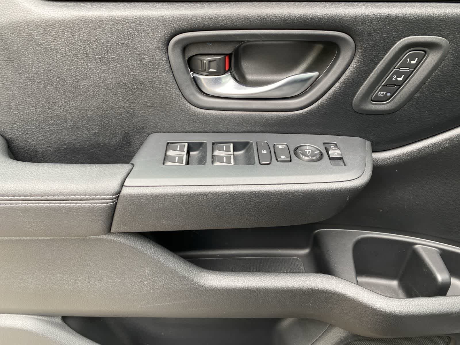 Thumbnail: 2024 Honda Pilot - 18