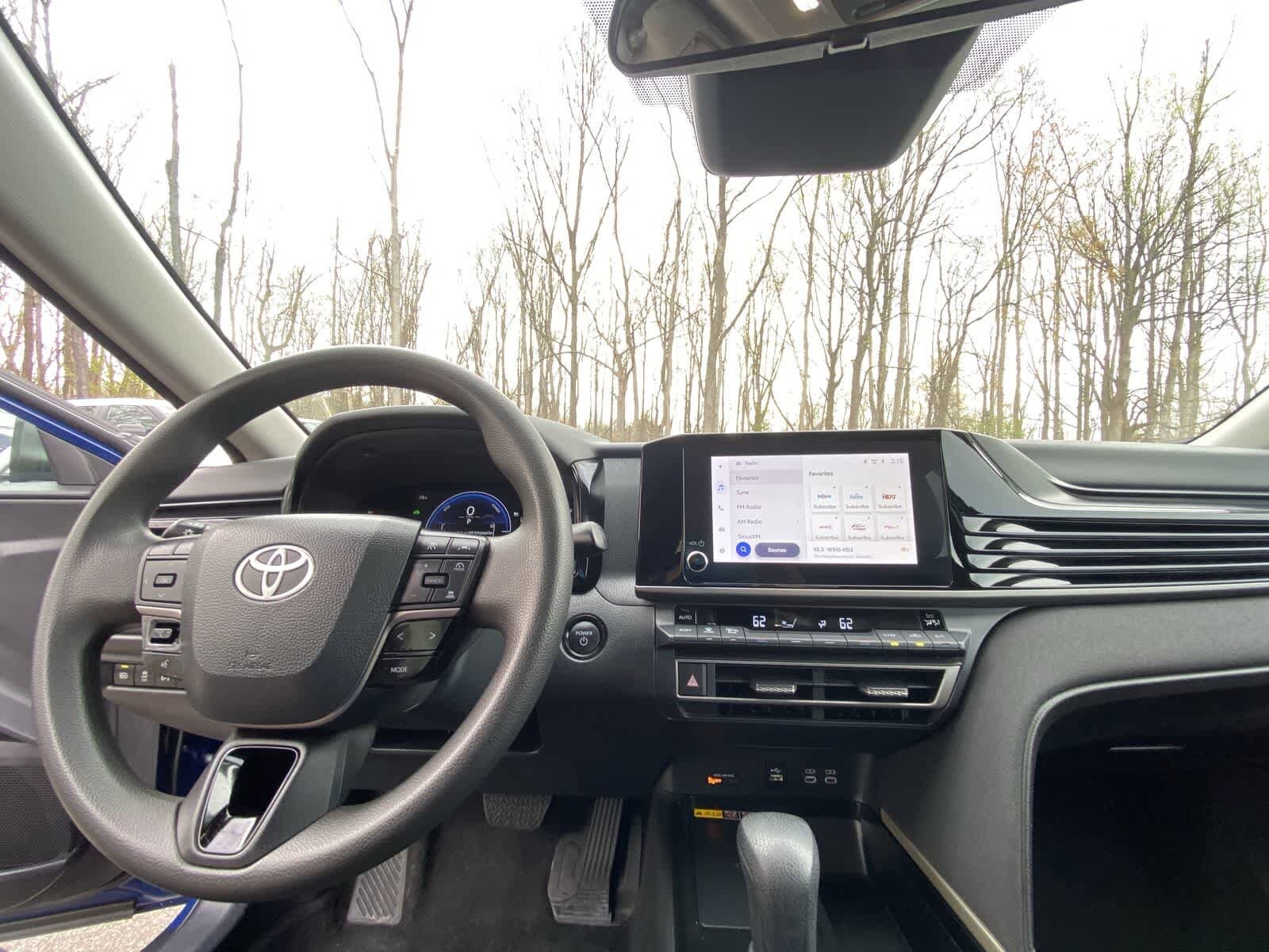 Thumbnail: 2025 Toyota Camry - 18