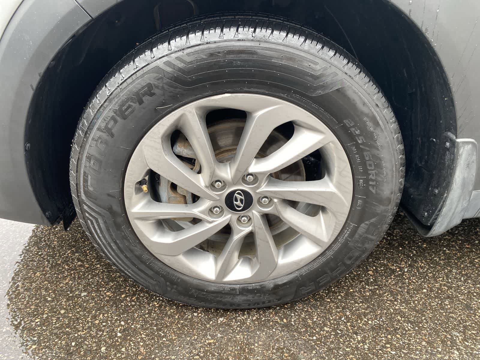 Thumbnail: 2017 Hyundai Tucson - 14