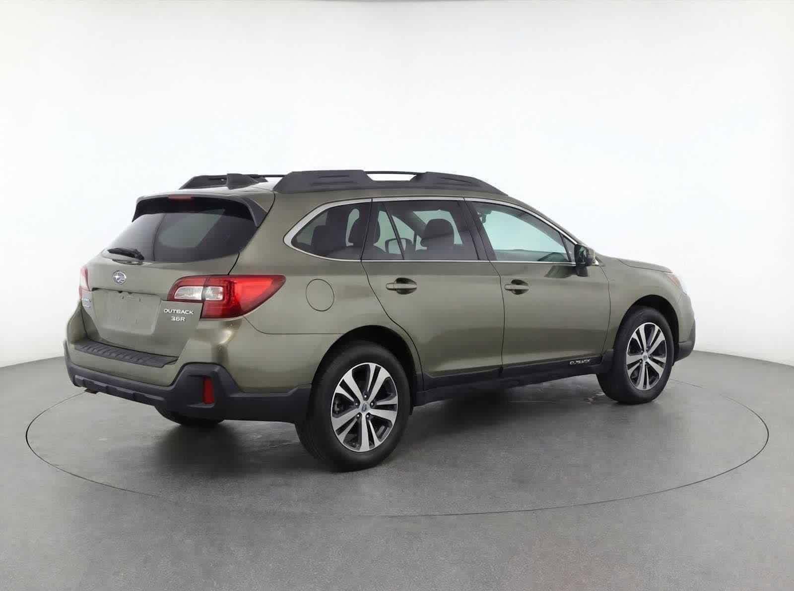 Thumbnail: 2018 Subaru Outback - 6