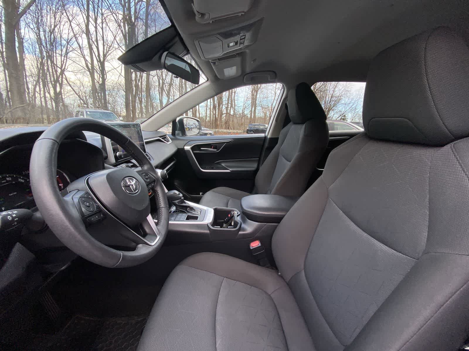 Thumbnail: 2024 Toyota RAV4 - 24