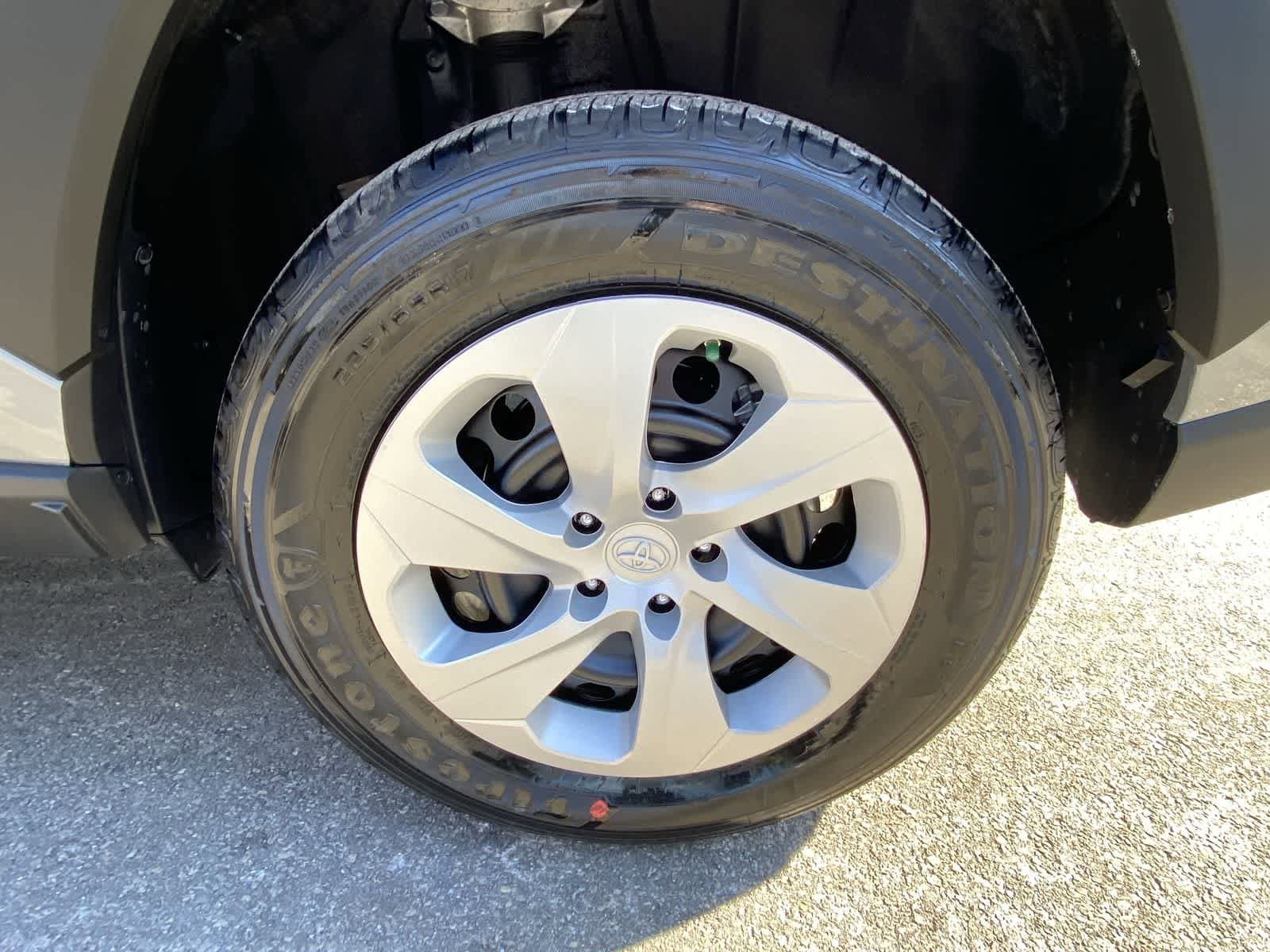 Thumbnail: 2025 Toyota RAV4 - 17