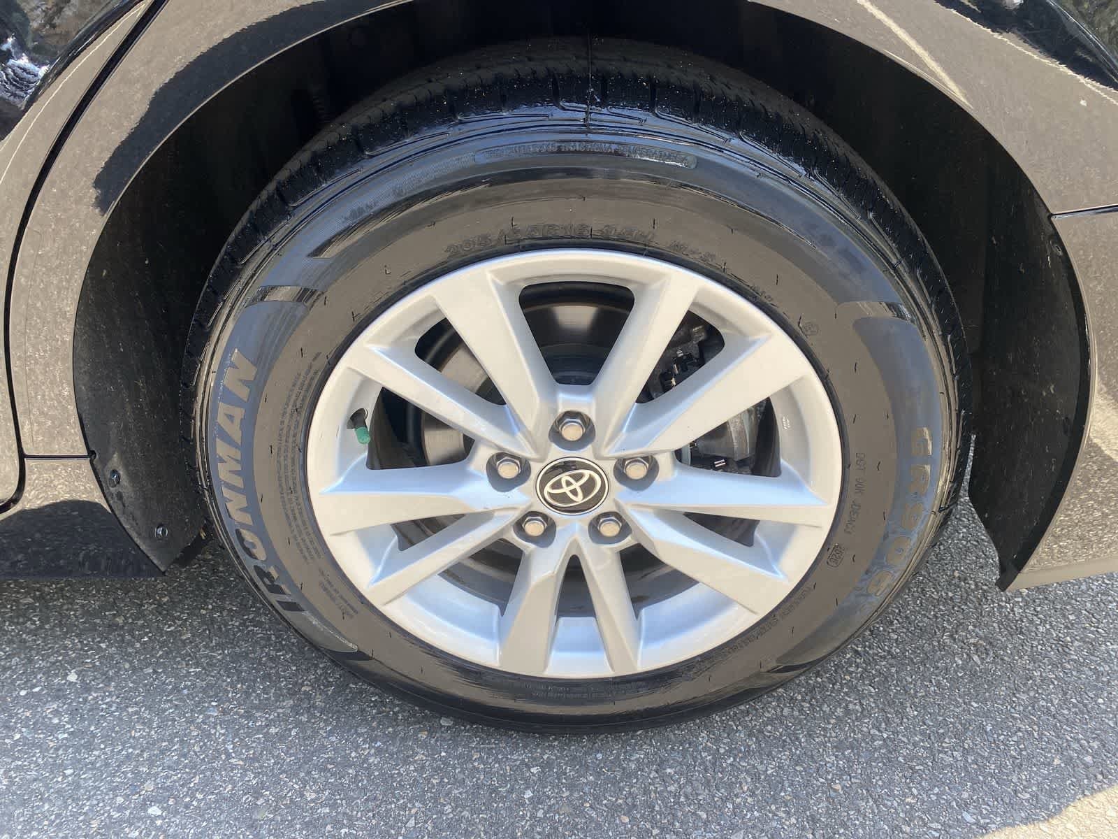 Thumbnail: 2025 Toyota Camry - 16