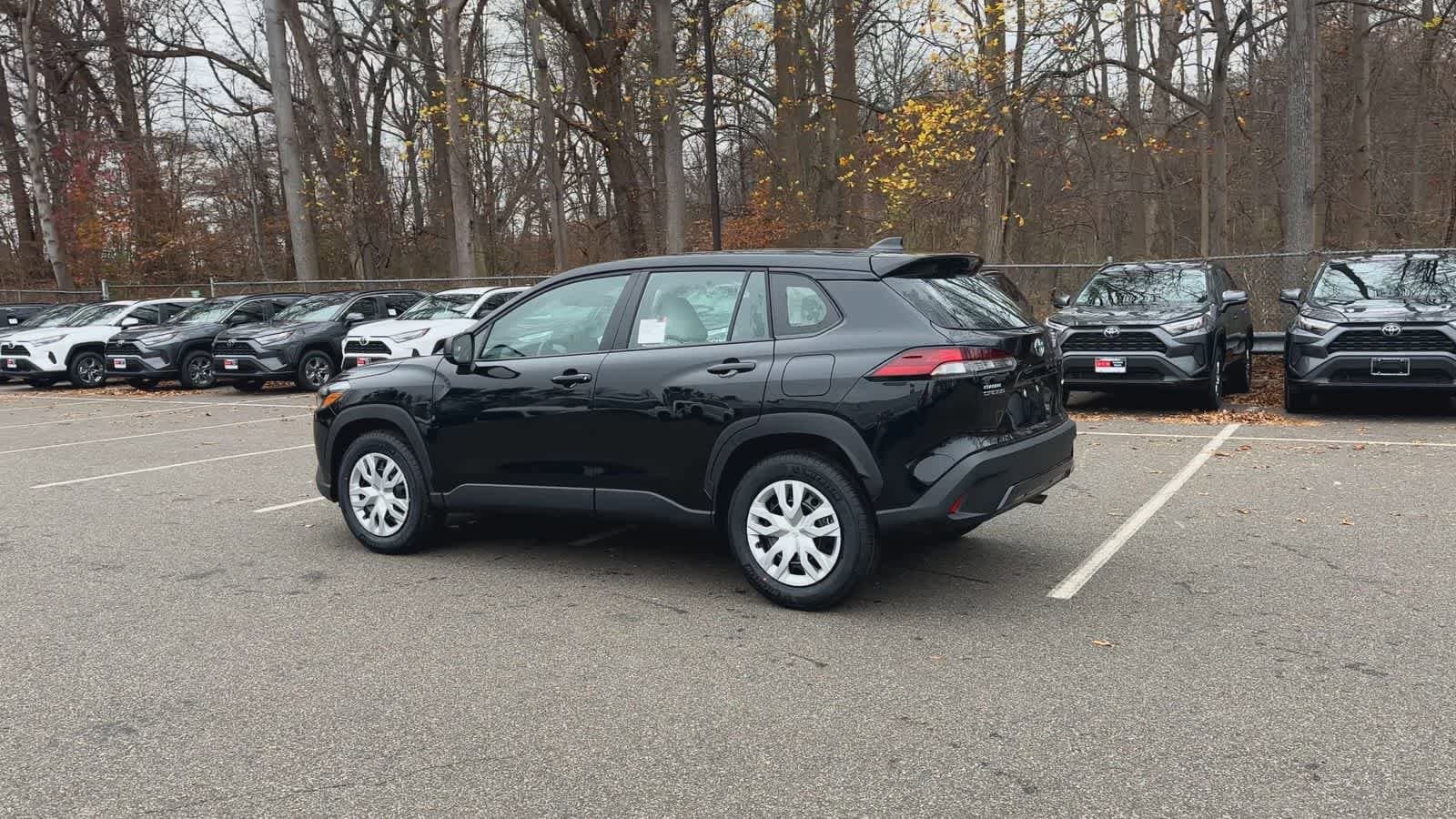 Thumbnail: 2026 Toyota Corolla Cross - 6