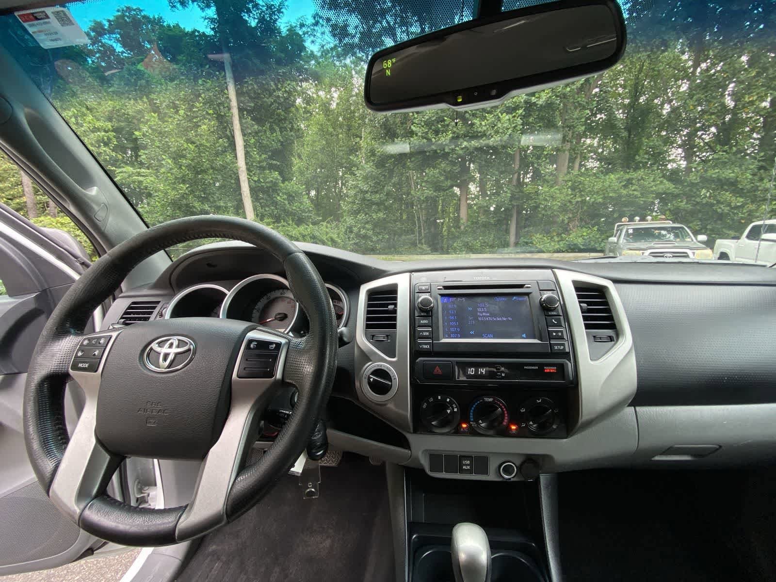 Thumbnail: 2013 Toyota Tacoma - 18