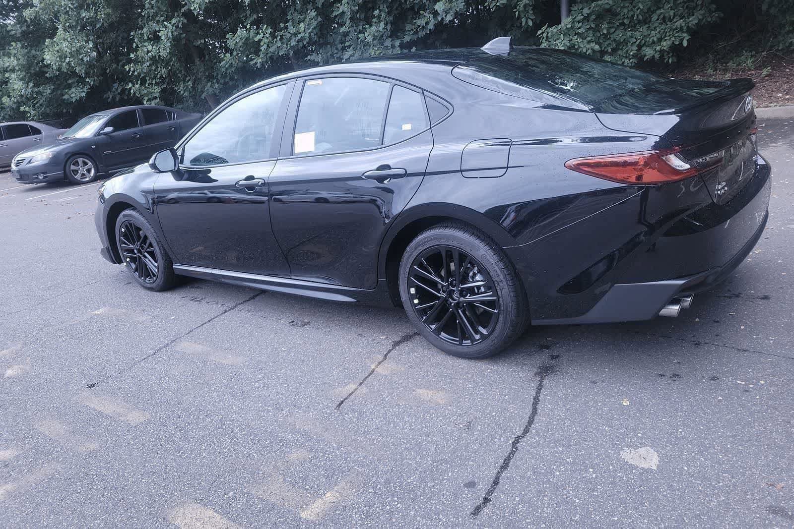 Thumbnail: 2025 Toyota Camry - 13
