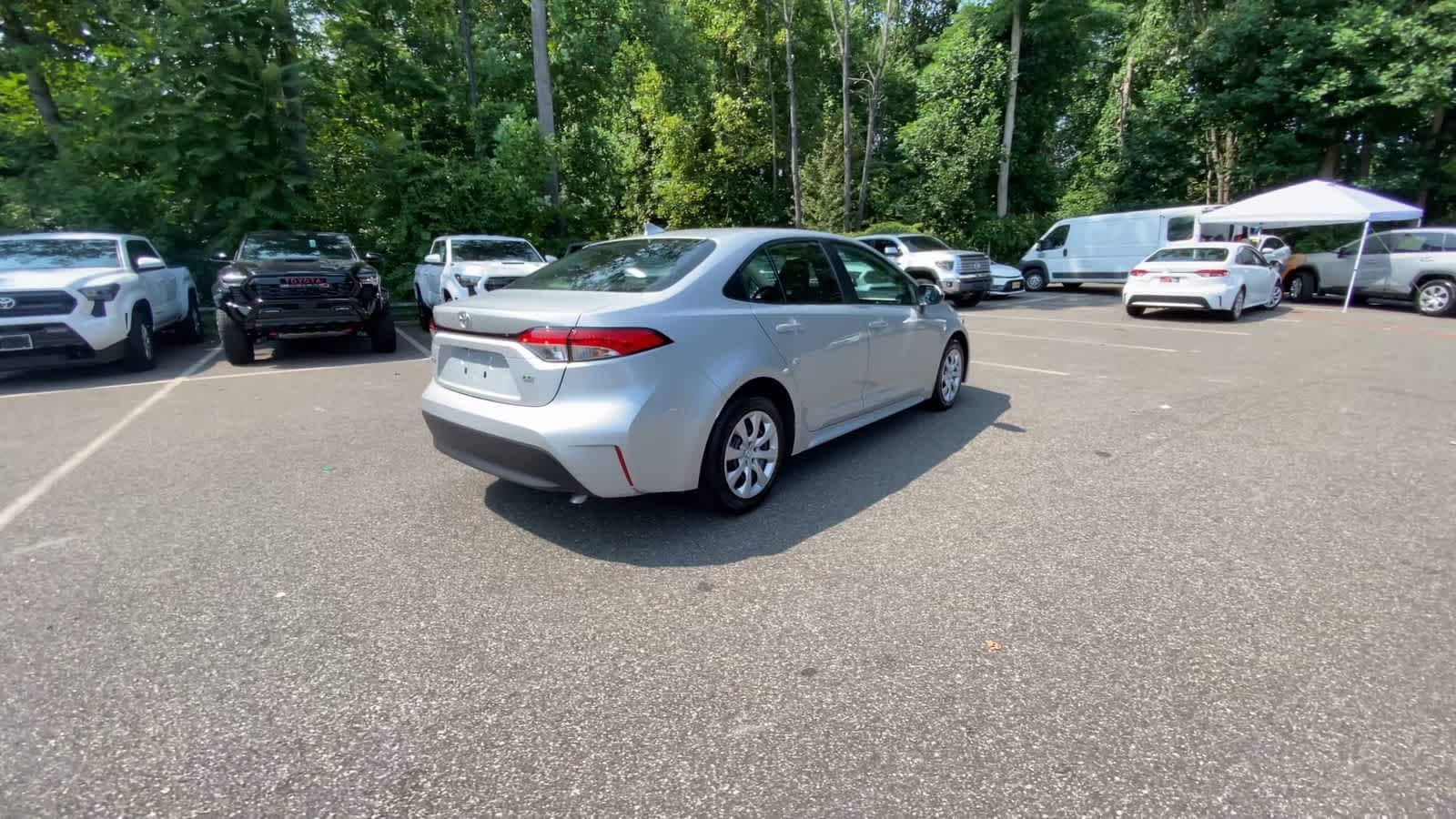 Thumbnail: 2024 Toyota Corolla - 8
