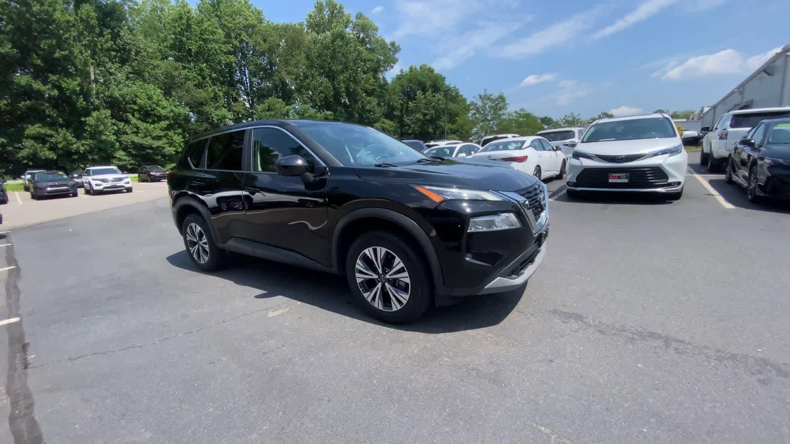 Thumbnail: 2023 Nissan Rogue - 2