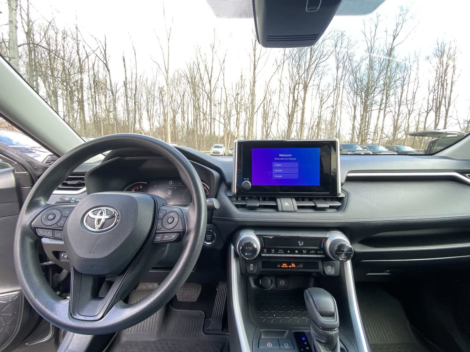 Thumbnail: 2023 Toyota RAV4 - 18