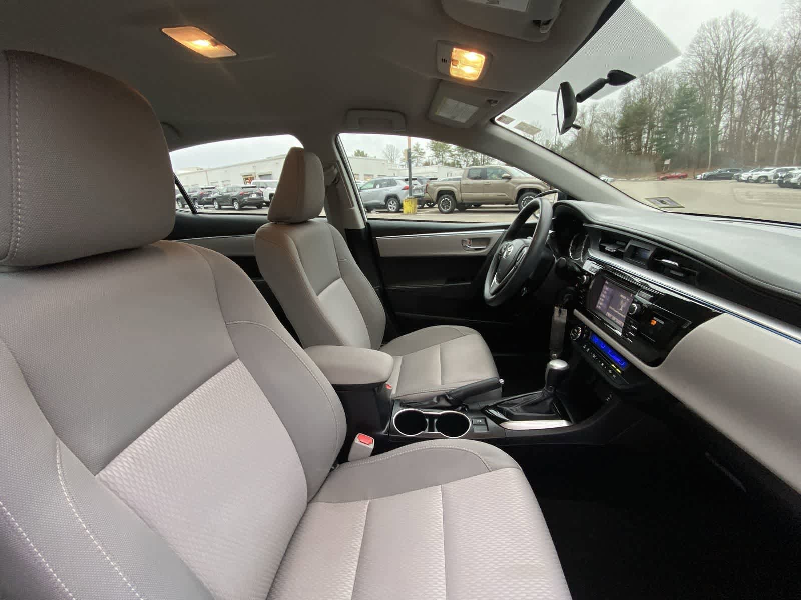 Thumbnail: 2015 Toyota Corolla - 27