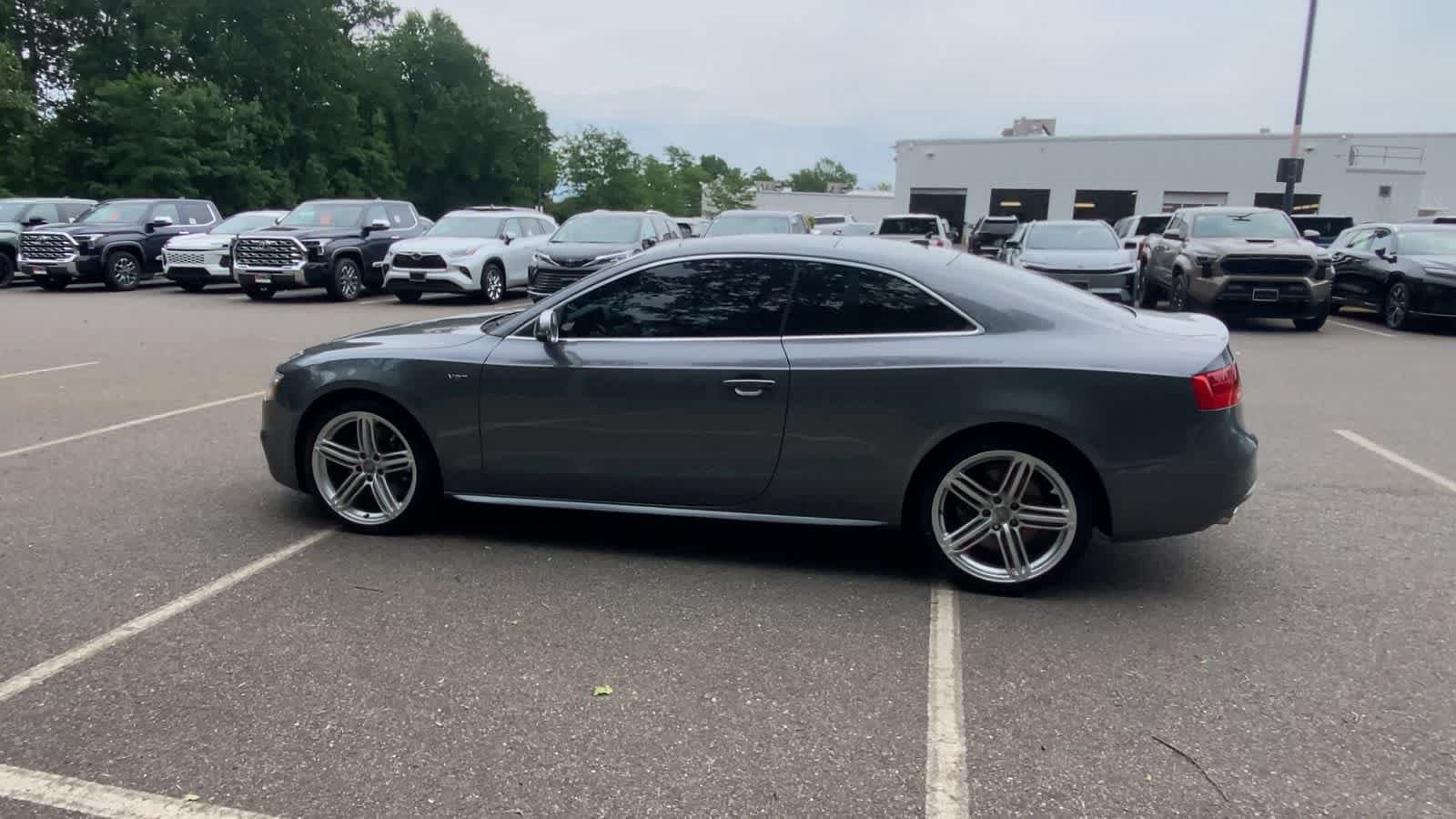 Thumbnail: 2014 Audi S5 - 8