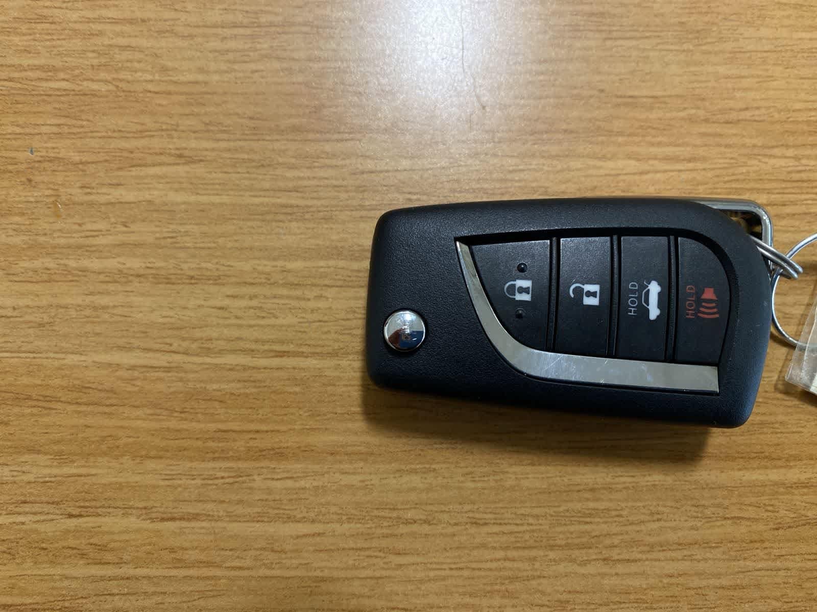 Thumbnail: 2020 Toyota Camry - 36