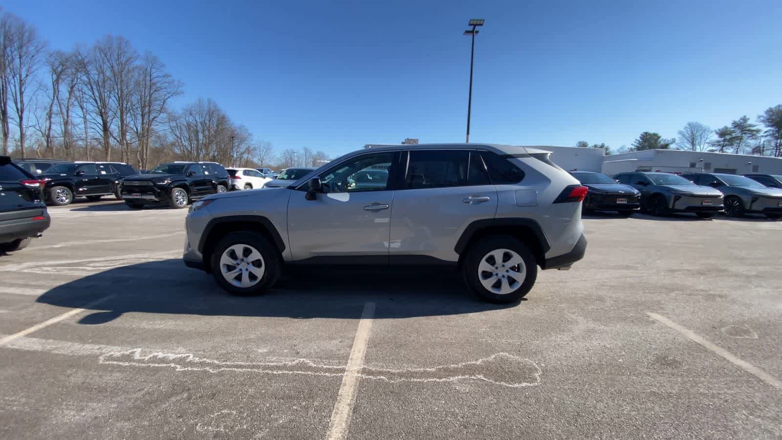 Thumbnail: 2025 Toyota RAV4 - 10