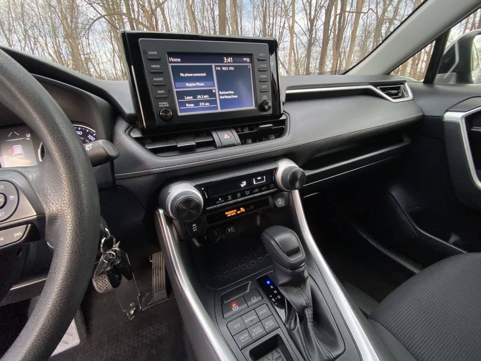 Thumbnail: 2019 Toyota RAV4 - 25