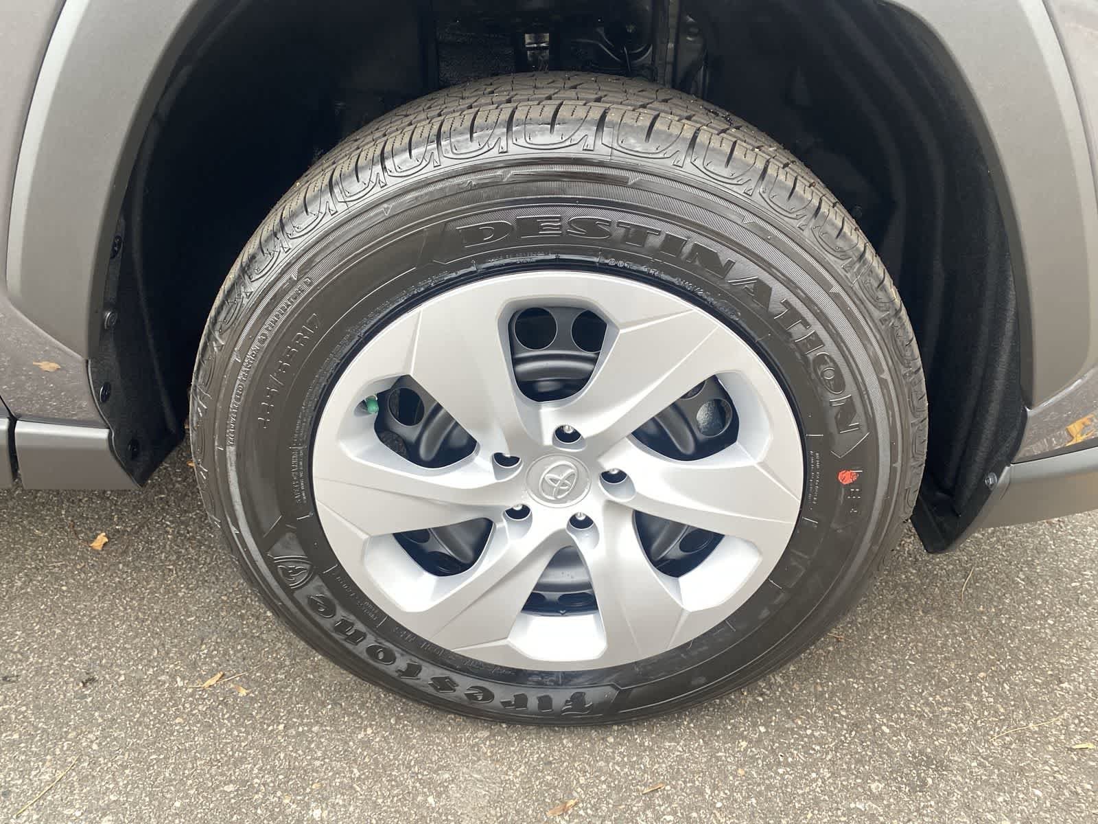 Thumbnail: 2025 Toyota RAV4 - 20