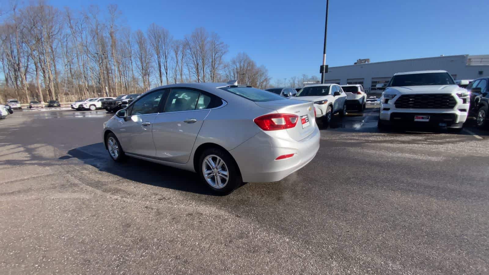 Thumbnail: 2016 Chevrolet Cruze - 13