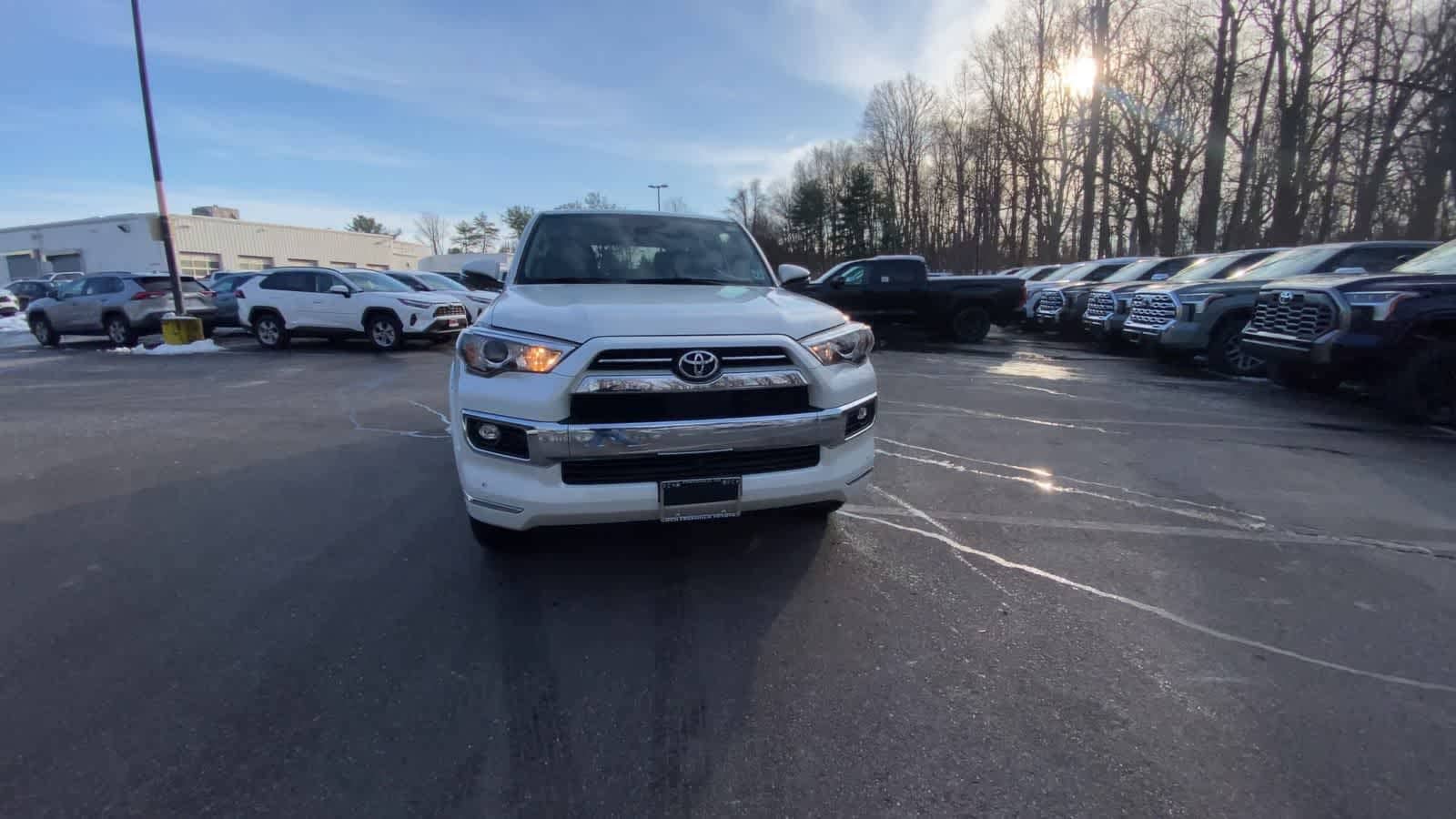 Thumbnail: 2022 Toyota 4Runner - 8