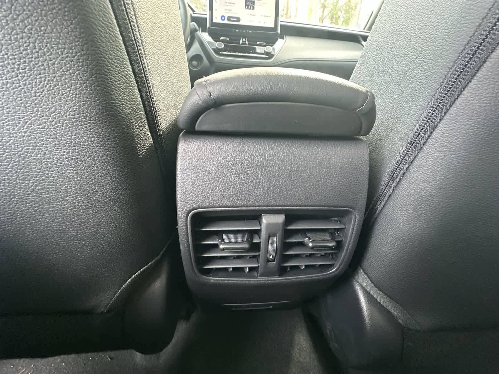 Thumbnail: 2026 Toyota Corolla Cross - 33