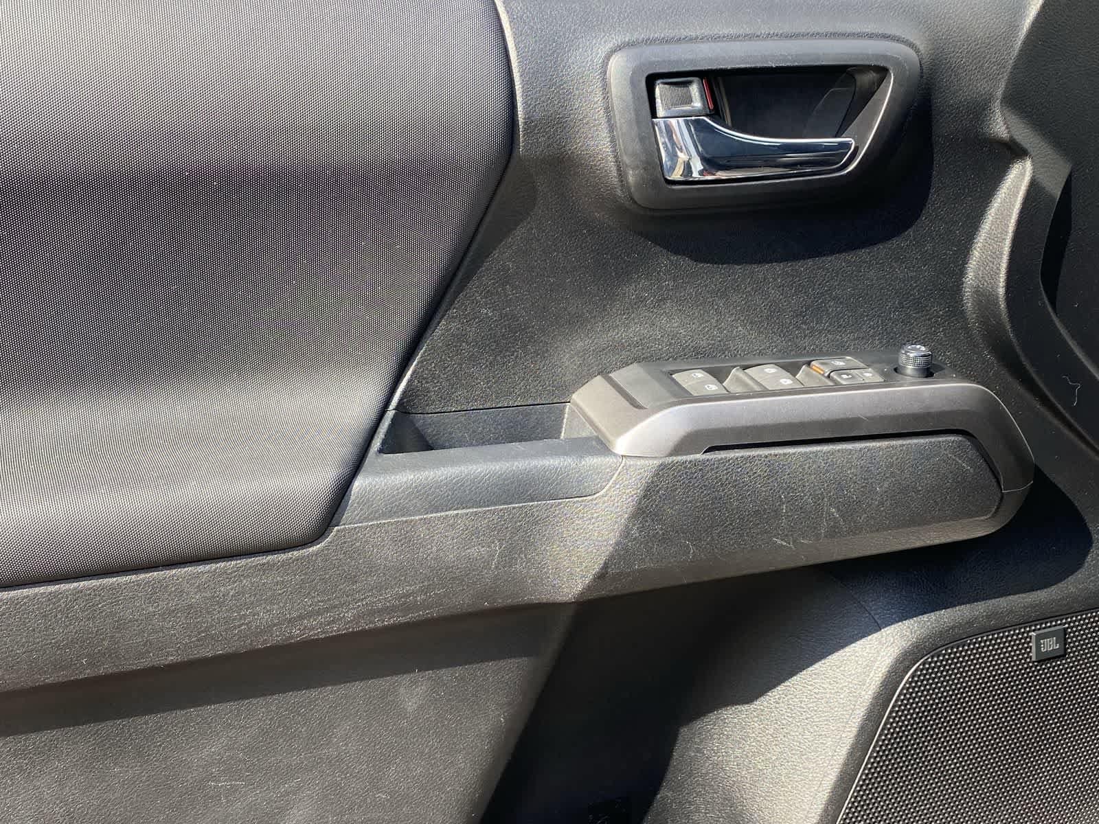 Thumbnail: 2021 Toyota Tacoma - 19