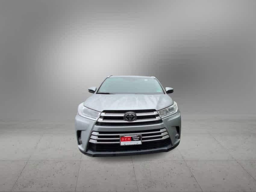 Thumbnail: 2018 Toyota Highlander - 3