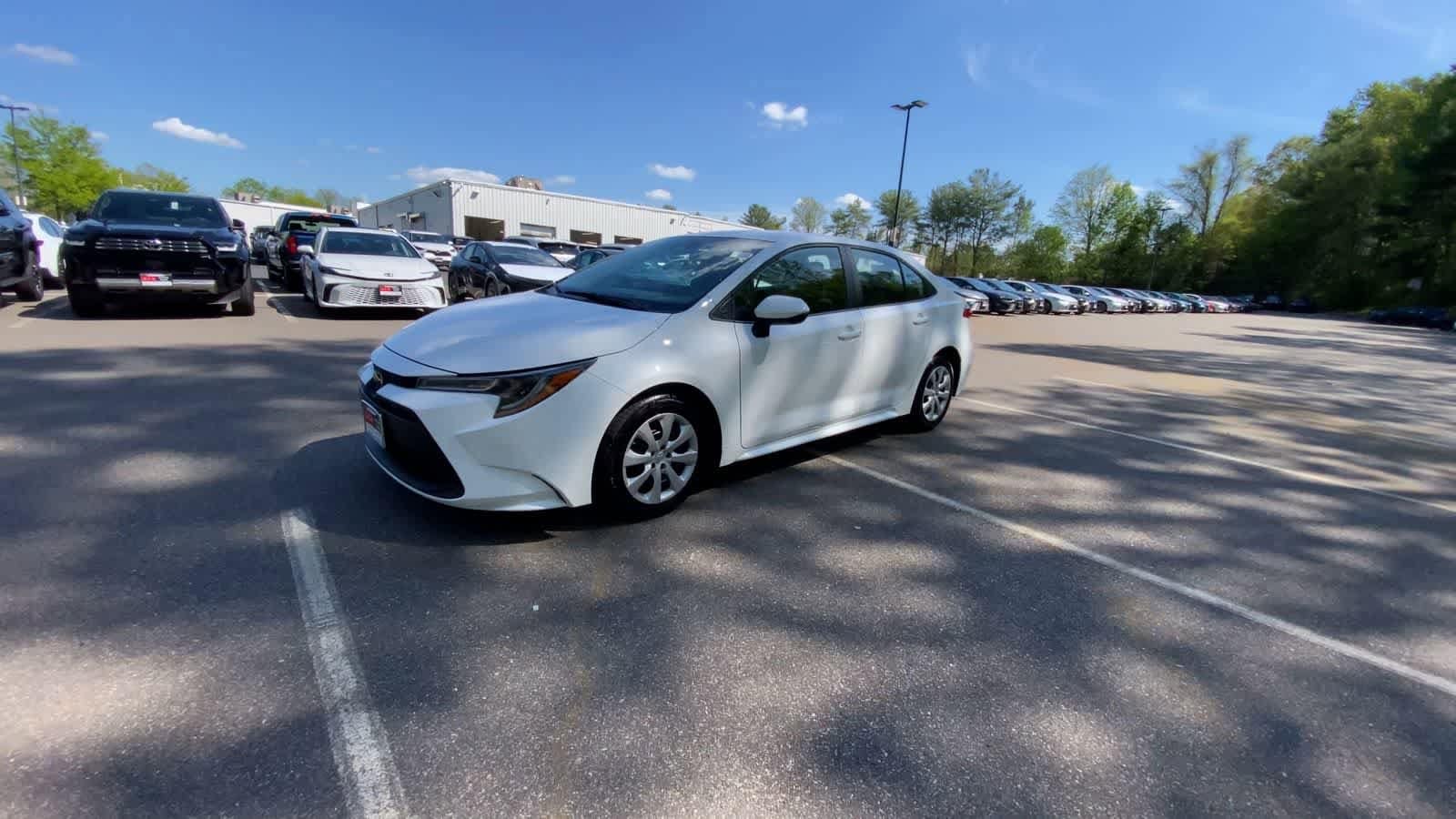 2024 Toyota Corolla LE - Photo 8