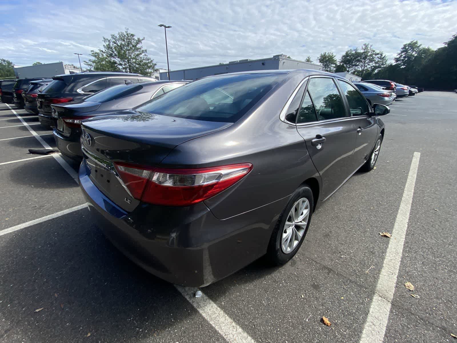 Thumbnail: 2017 Toyota Camry - 8