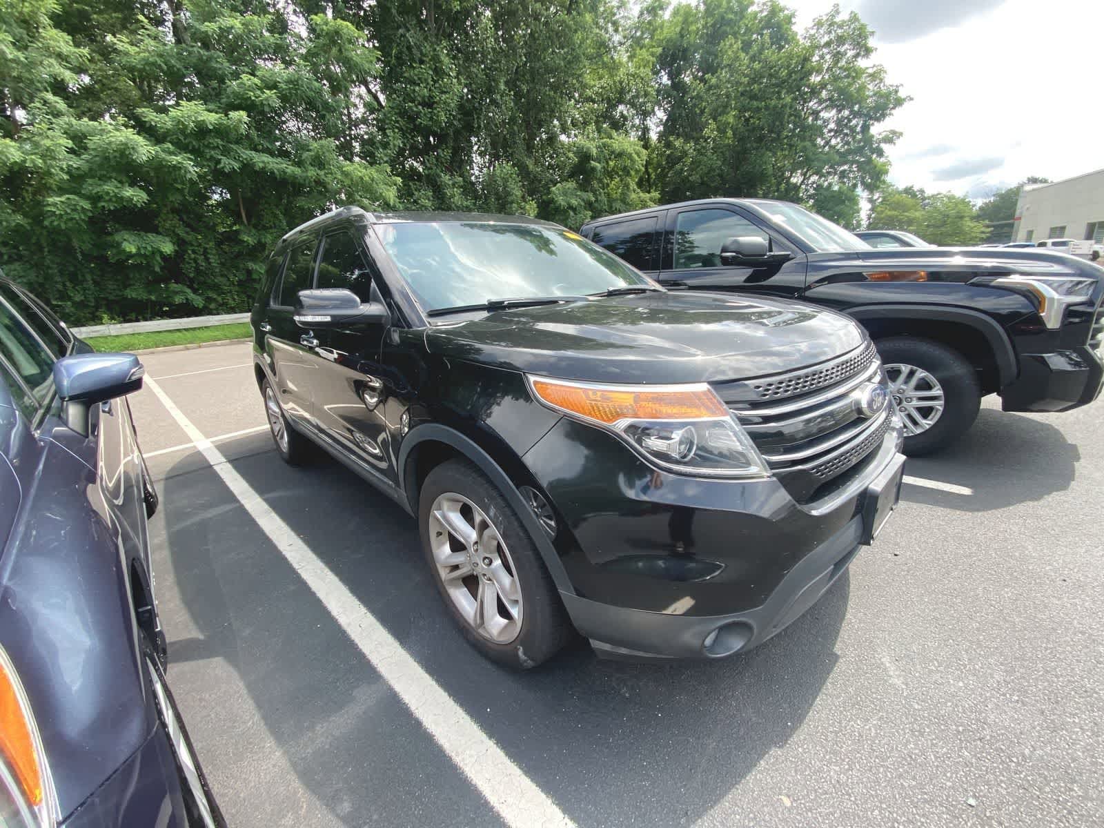 Thumbnail: 2015 Ford Explorer - 3