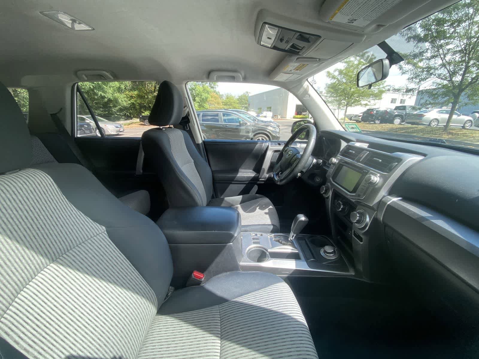 Thumbnail: 2014 Toyota 4Runner - 6